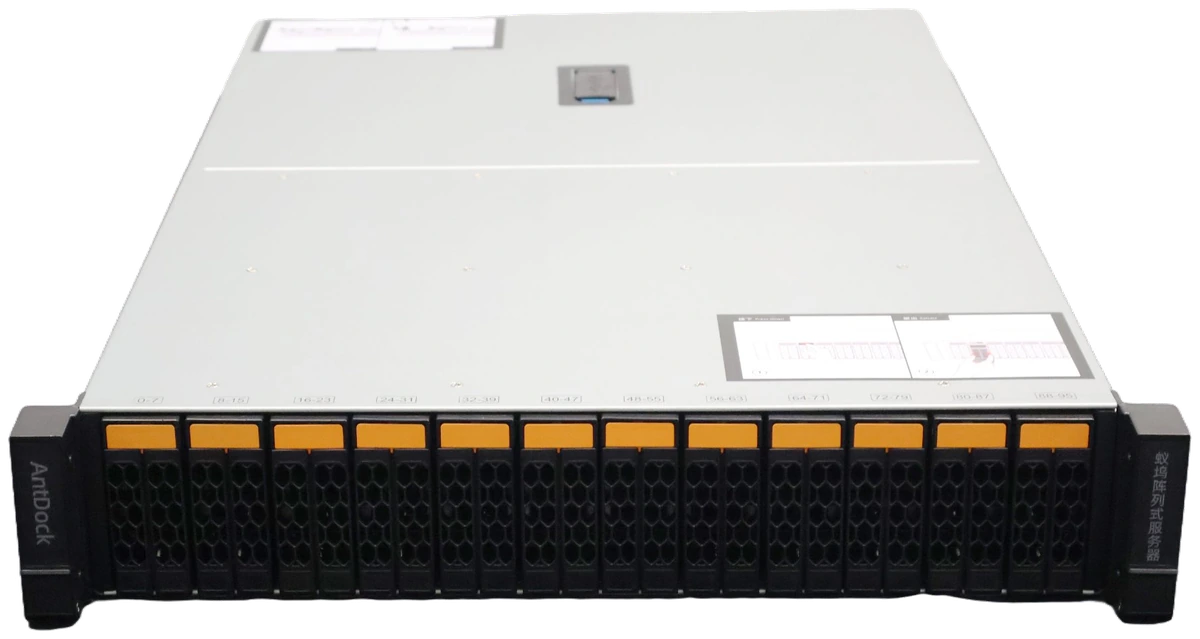 蚁坞 AntDock ARM SoC 阵列服务器正面实拍